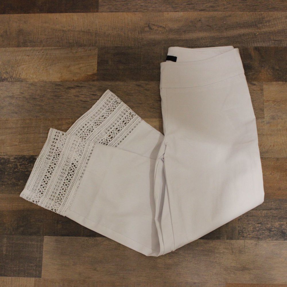 Up! White Crop Pants Size 6